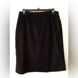 100% Pure Cashmere Black Lined Pencil Skirt - US 4-6